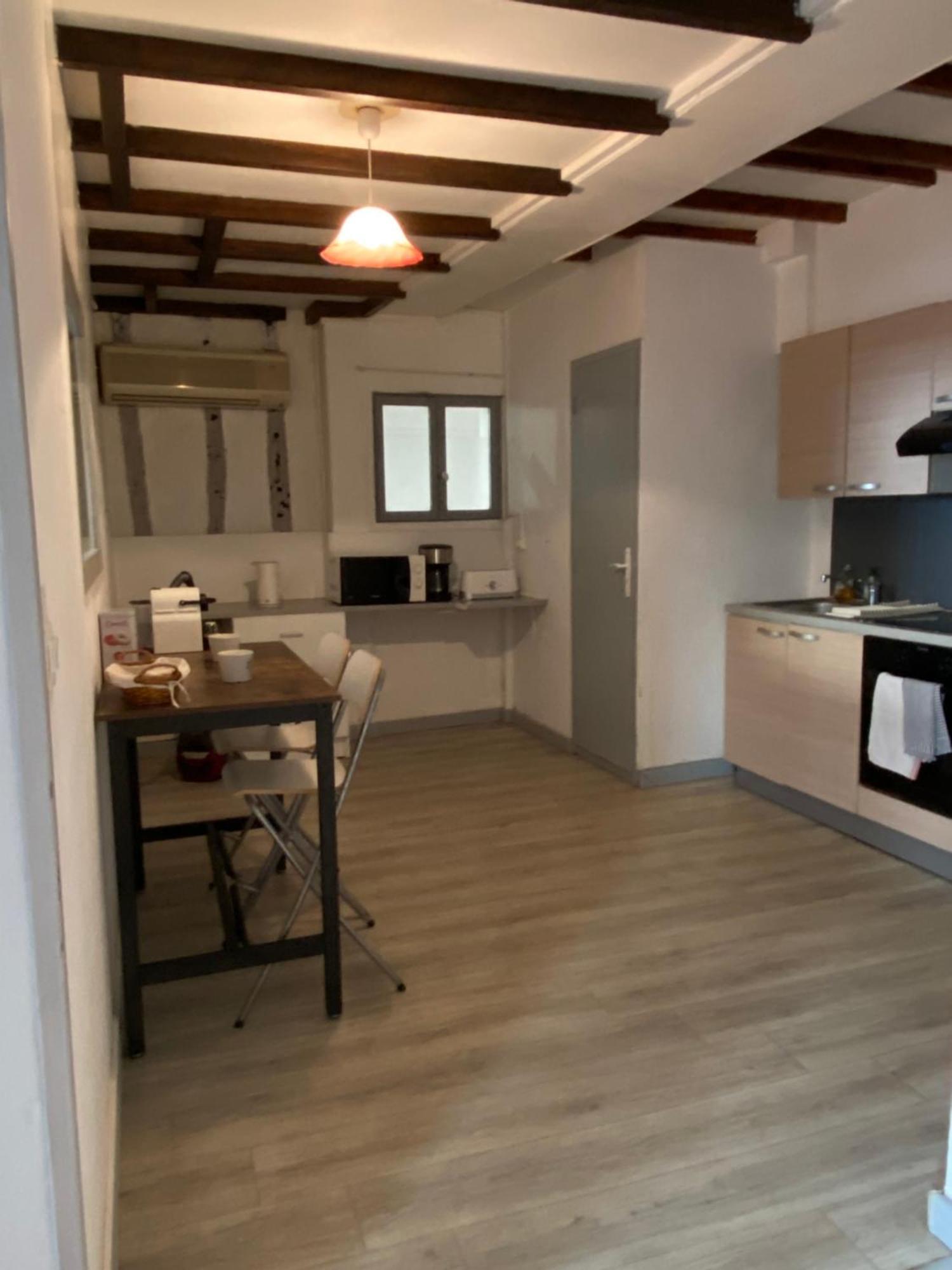 3 Pieces Rdc Plein Centre Apartment